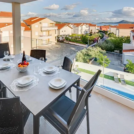 Exclusive - Penthouse A5
